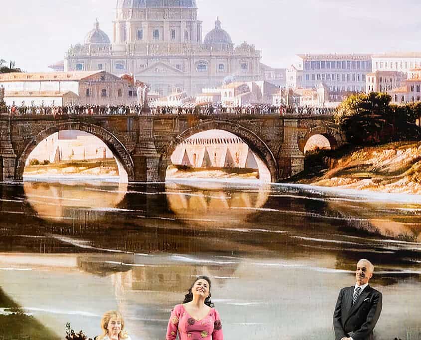Il Salone Musical - Performance dal vivo a Roma Performance musicale dal vivo con cantante e musicisti a Roma, con vista sul Vaticano e il Tevere.